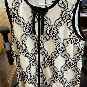 Karl Lagerfeld lace white / black blouse  XL